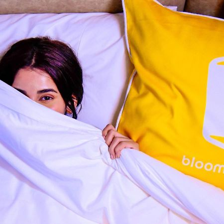 Bloom Hotel - Gachibowli Haiderabad Buitenkant foto