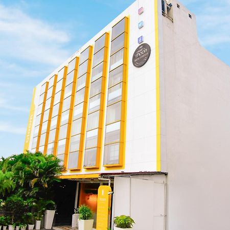 Bloom Hotel - Gachibowli Haiderabad Buitenkant foto