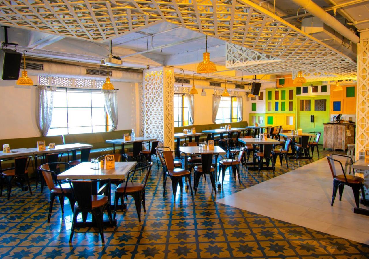 Bloom Hotel - Gachibowli Haiderabad Buitenkant foto